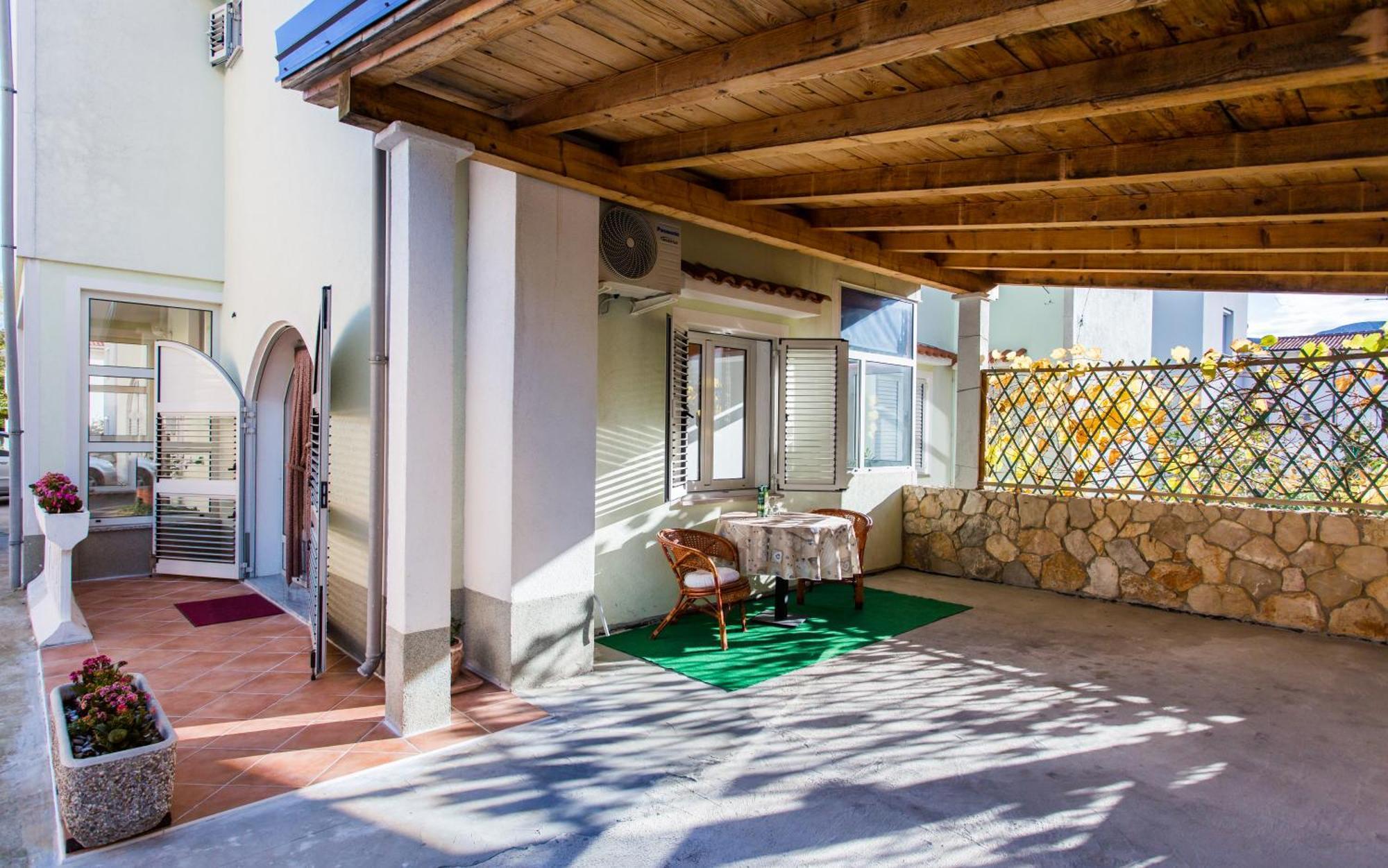 Apartments Luka 3 Baška Extérieur photo